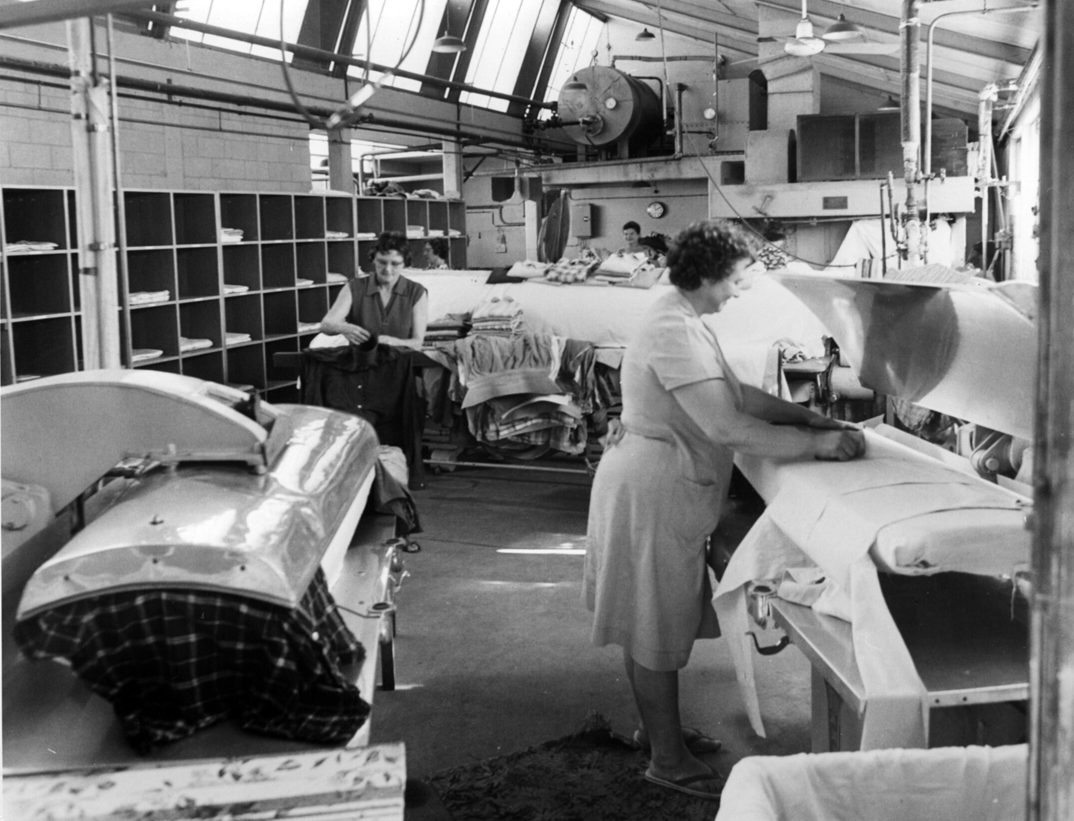 Lincoln College laundry in Hudson Hall, March 1969 03