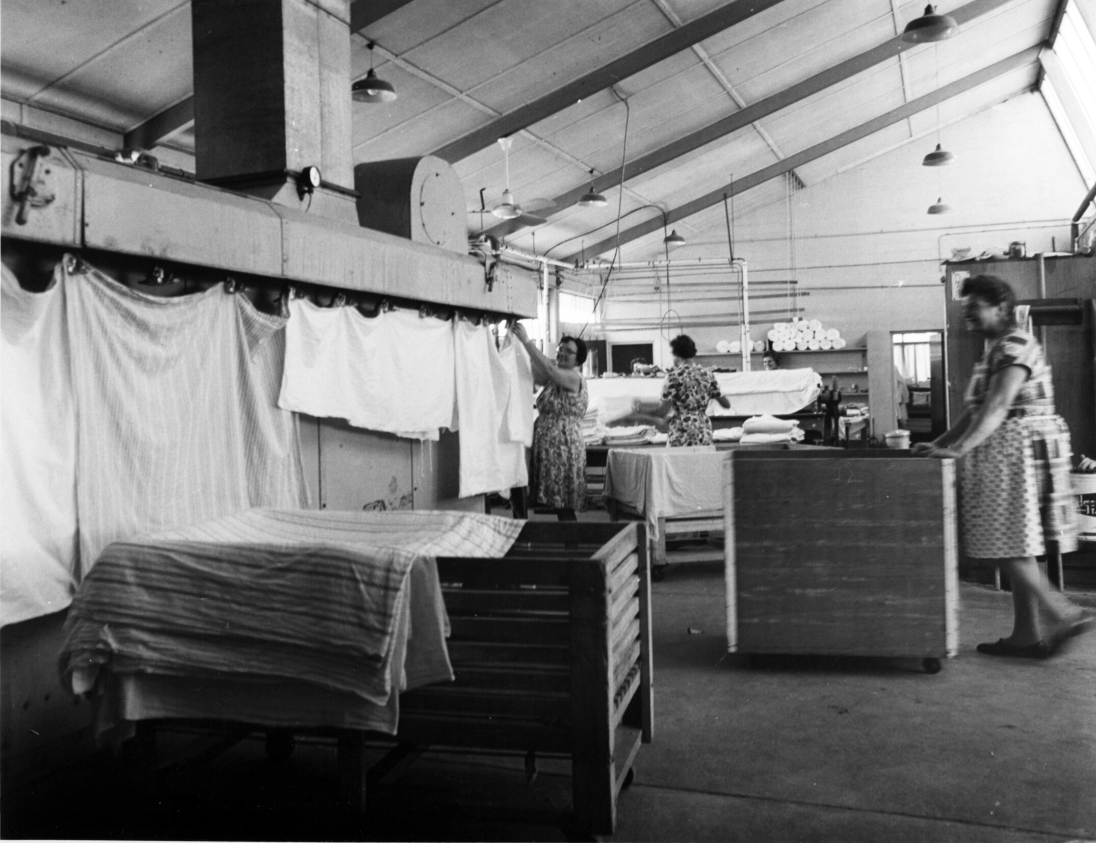 Lincoln College laundry in Hudson Hall, March 1969 05