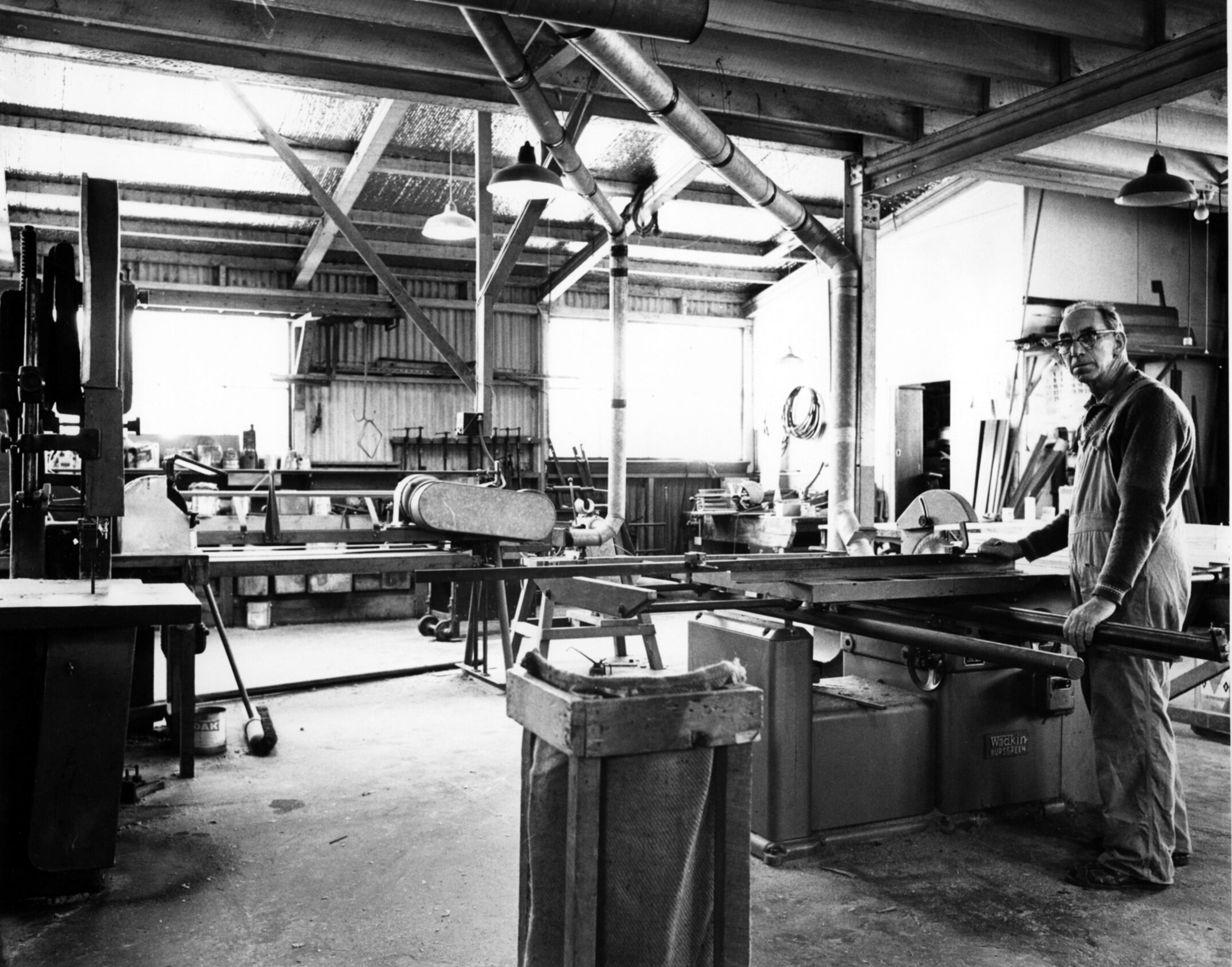 George Gibbs at Carpenters shop, 1970 02