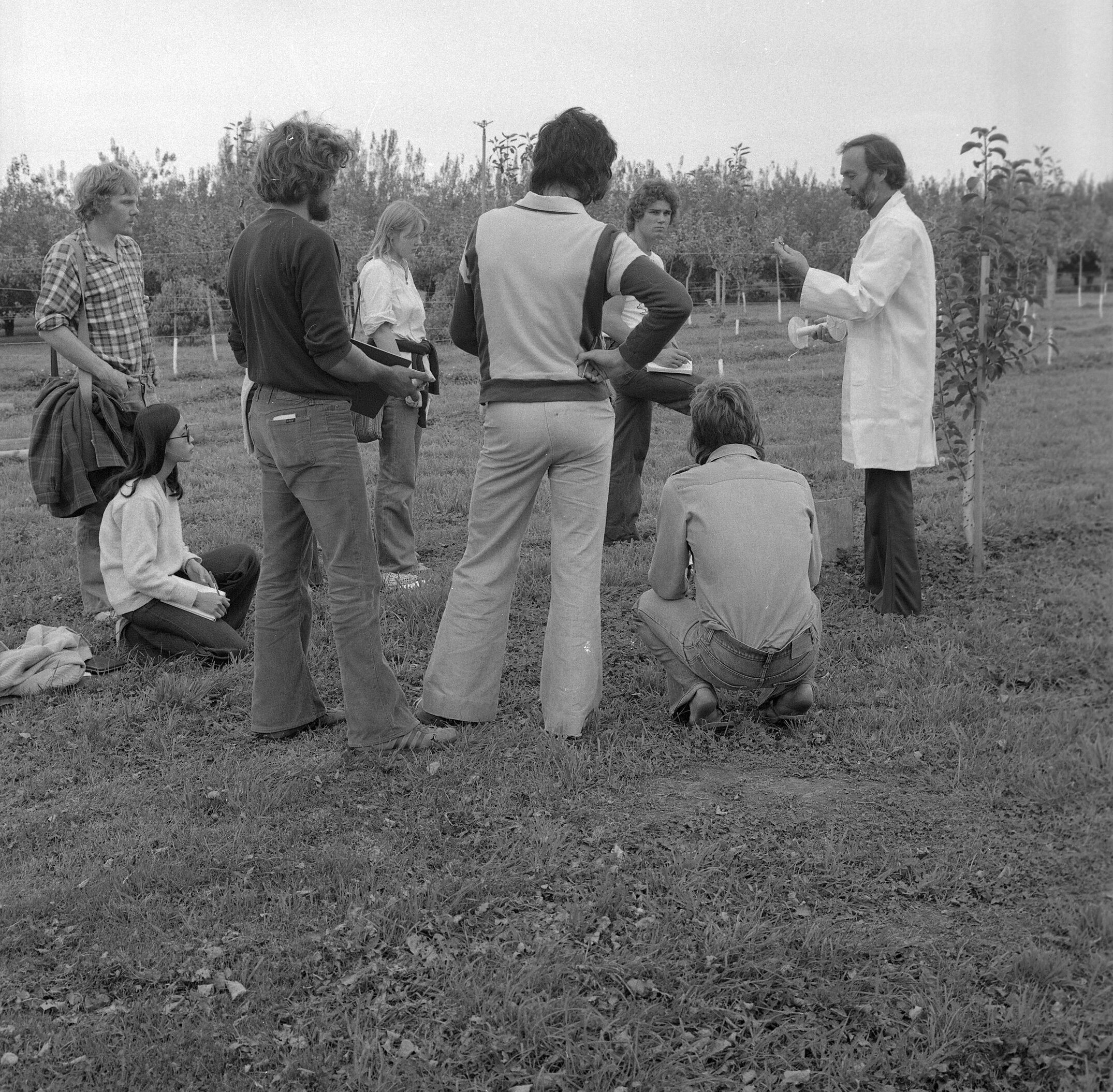 David Jackson and his students at Lincoln College Horticulture Area, 1979.