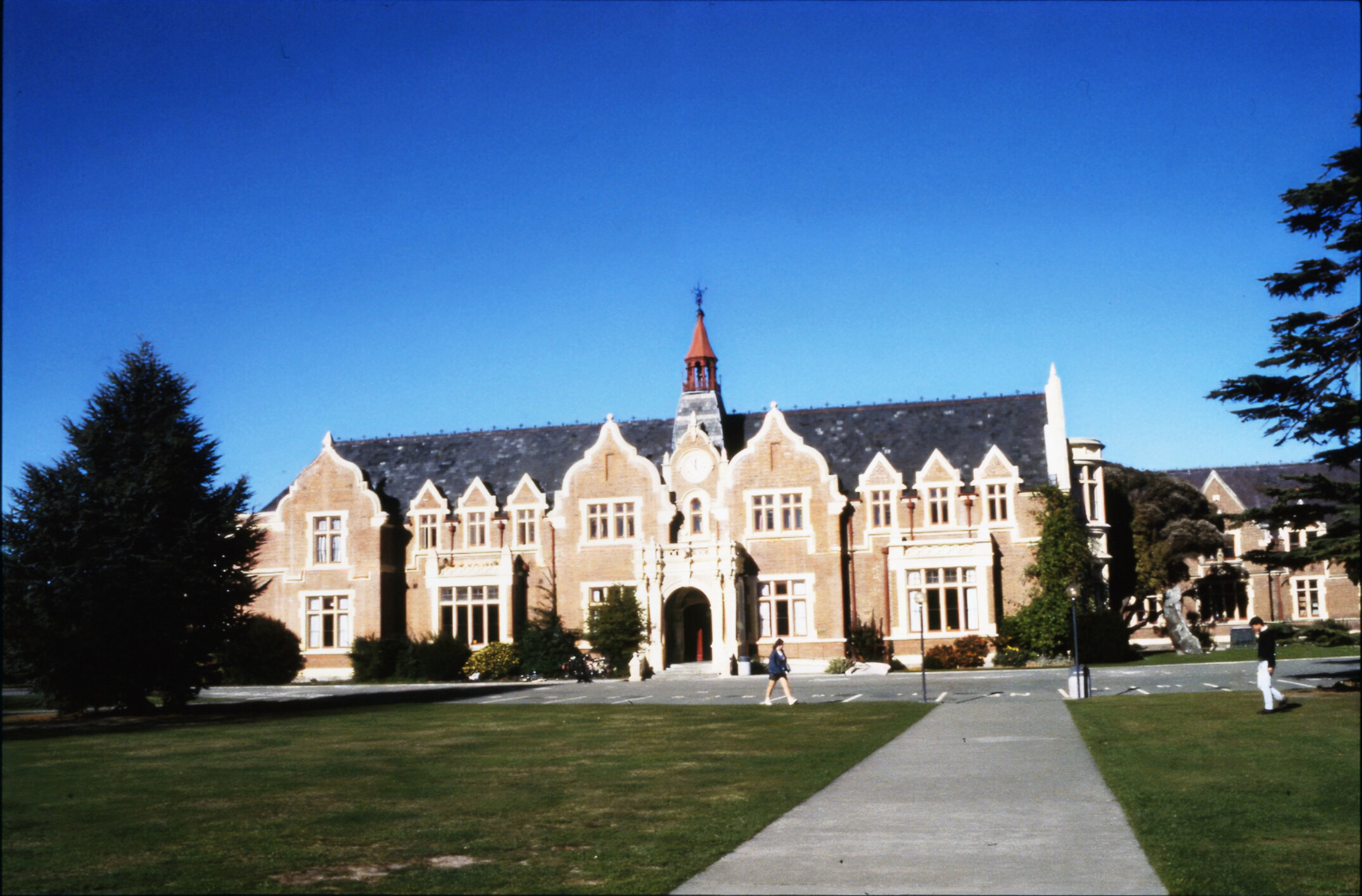 Ivey Hall, Lincoln University