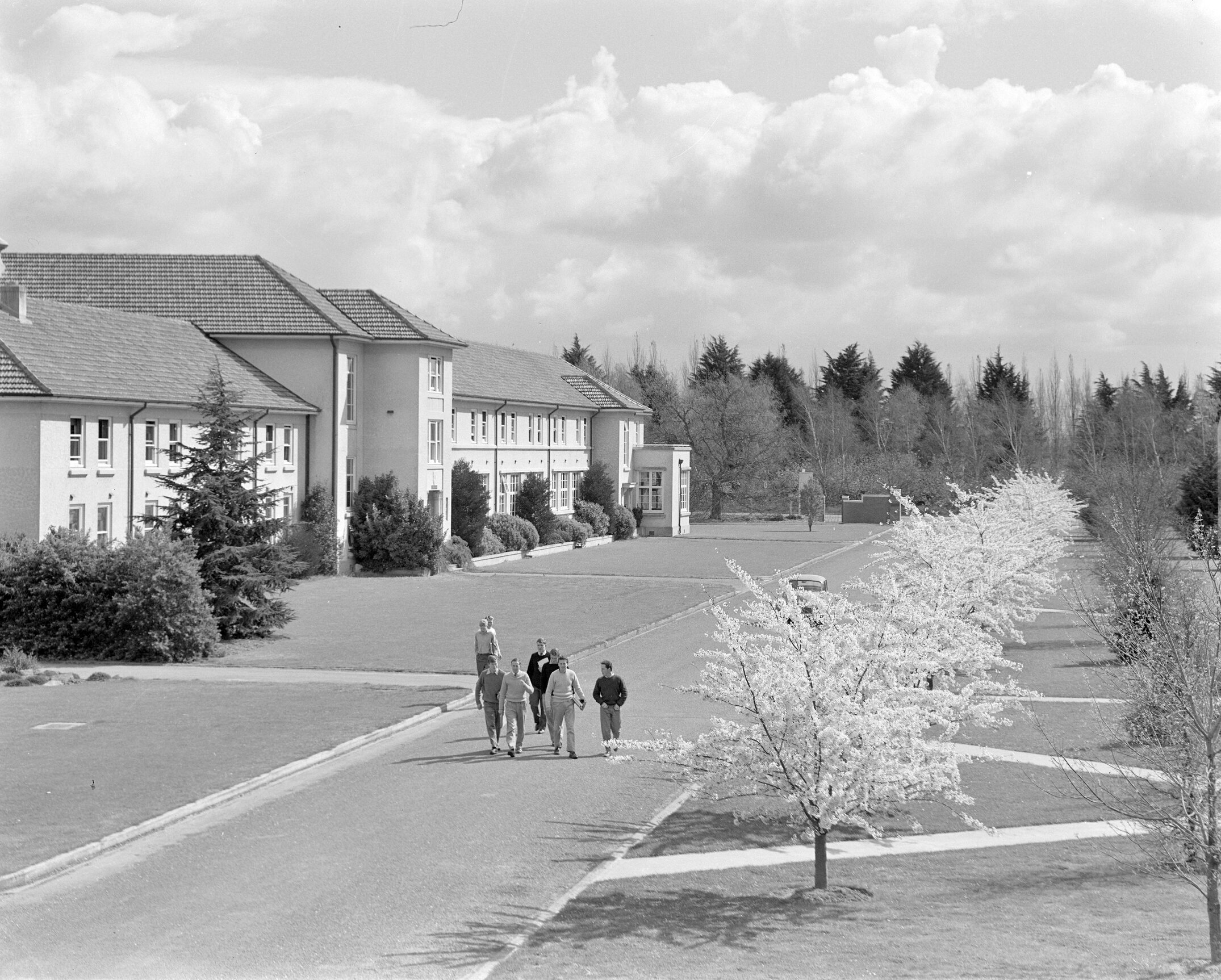 Hudson Hall, Lincoln College campus in spring, circa early&ndash;mid 1960s (Blackmore Neg5055)