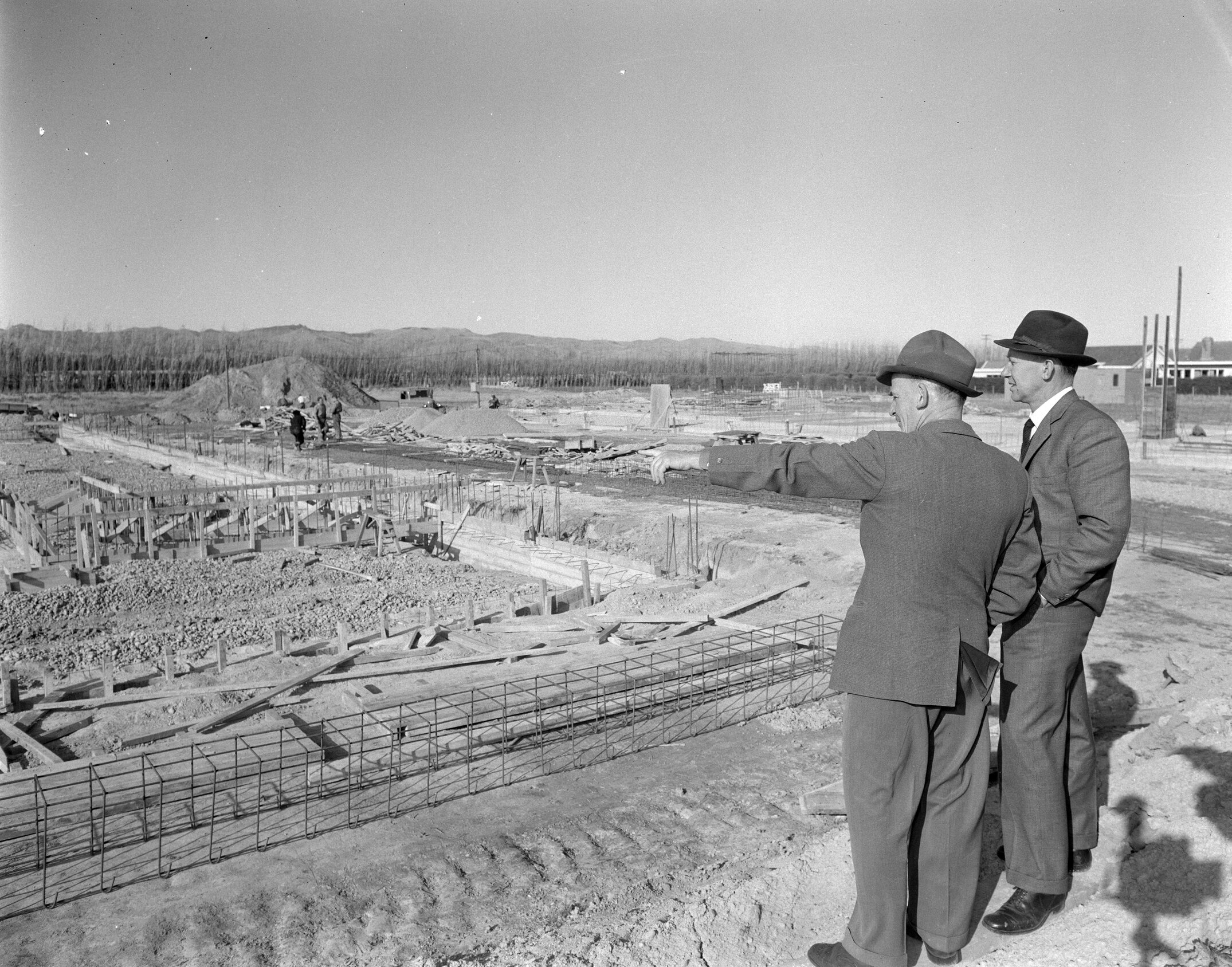 Construction of the Wool Research Building c1962 (Blackmore Neg 5122)