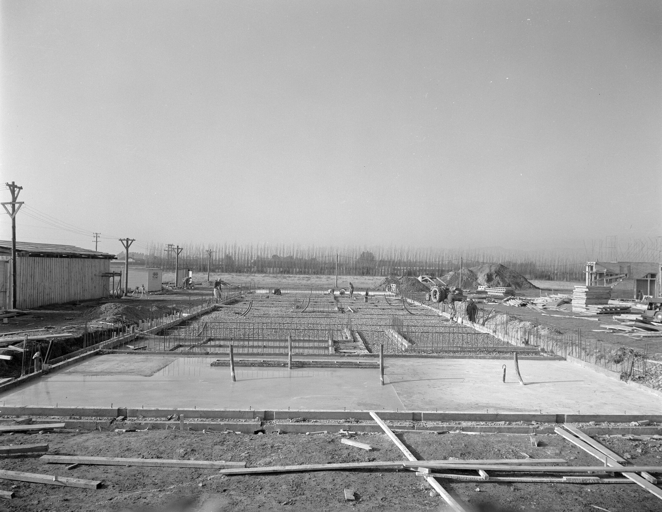 Construction of the Wool Research Building, Lincoln College (Blackmore Neg 5121)