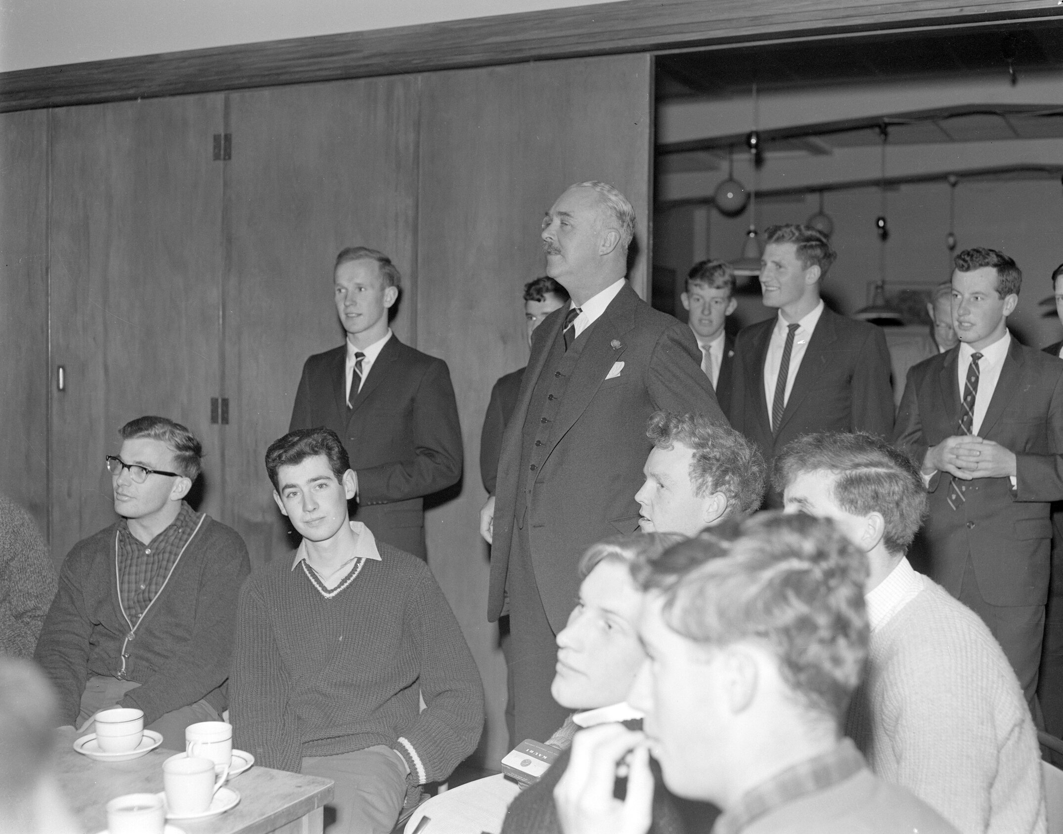 Sir Bernard Fergusson meets with students (Blackmore Neg 5148)