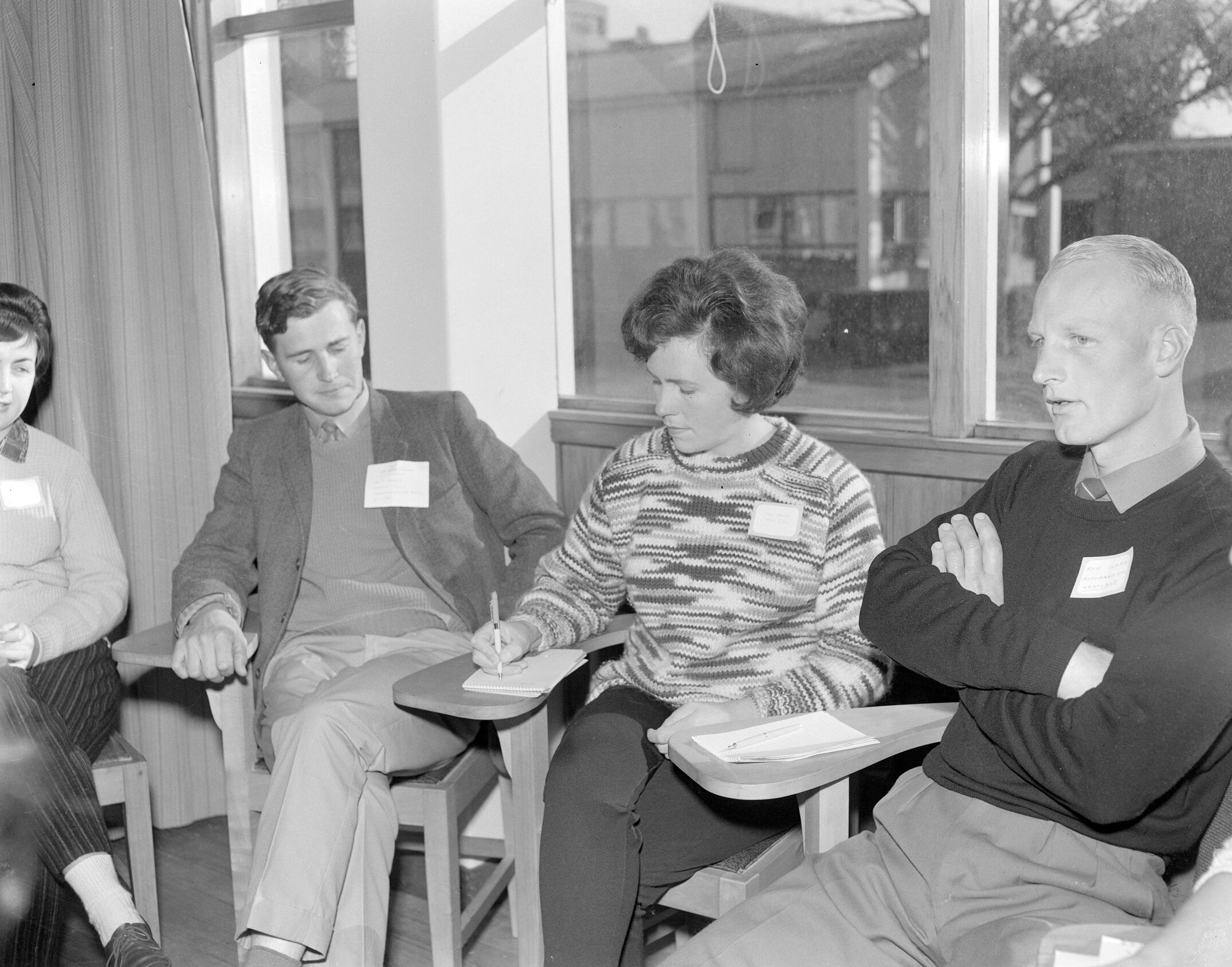 Lincoln College students in small‑group discussion (Blackmore Neg 5193)