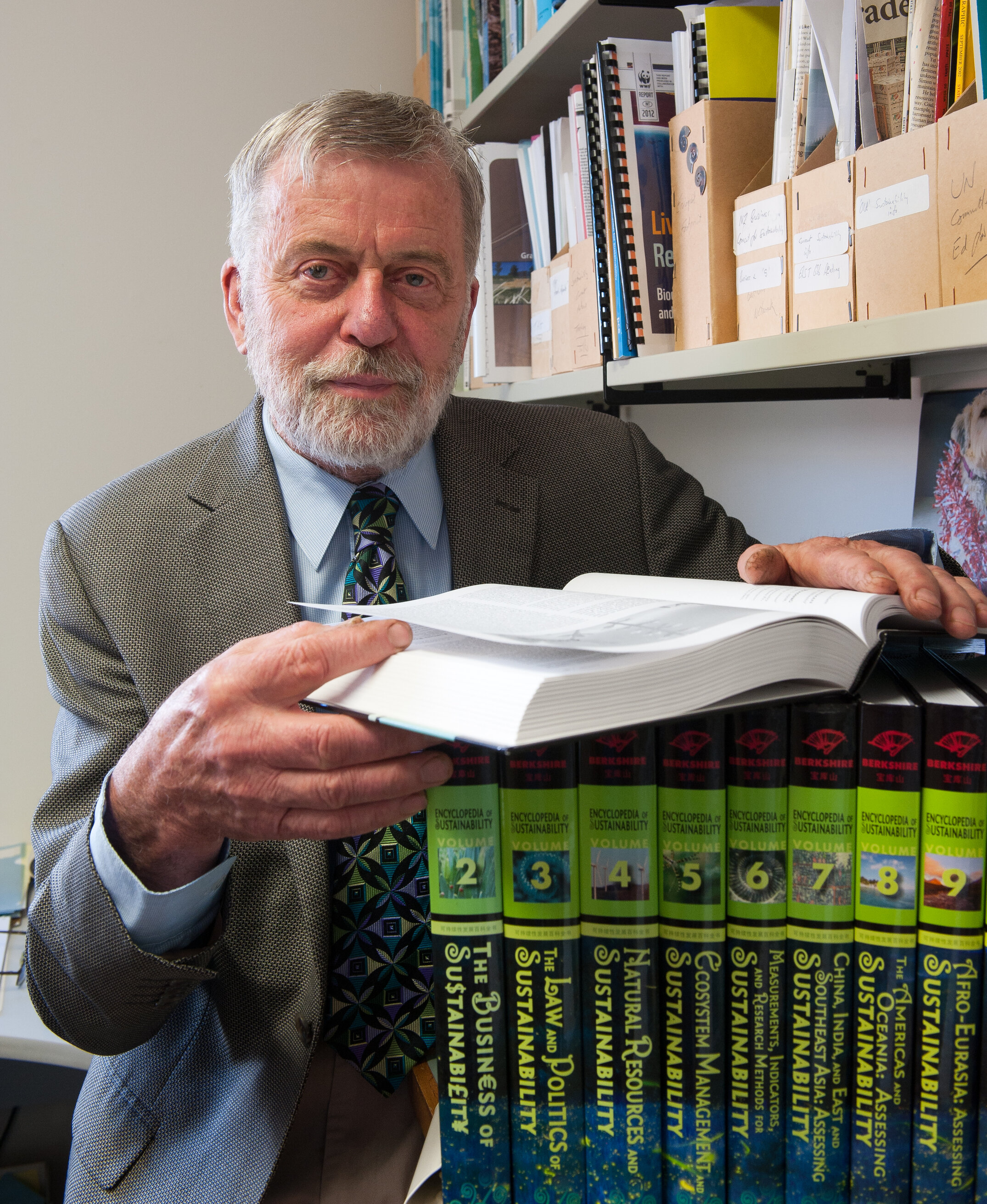Emeritus Professor Ian Spellerberg with the 10-volume Berkshire Encyclopedia of Sustainability 01
