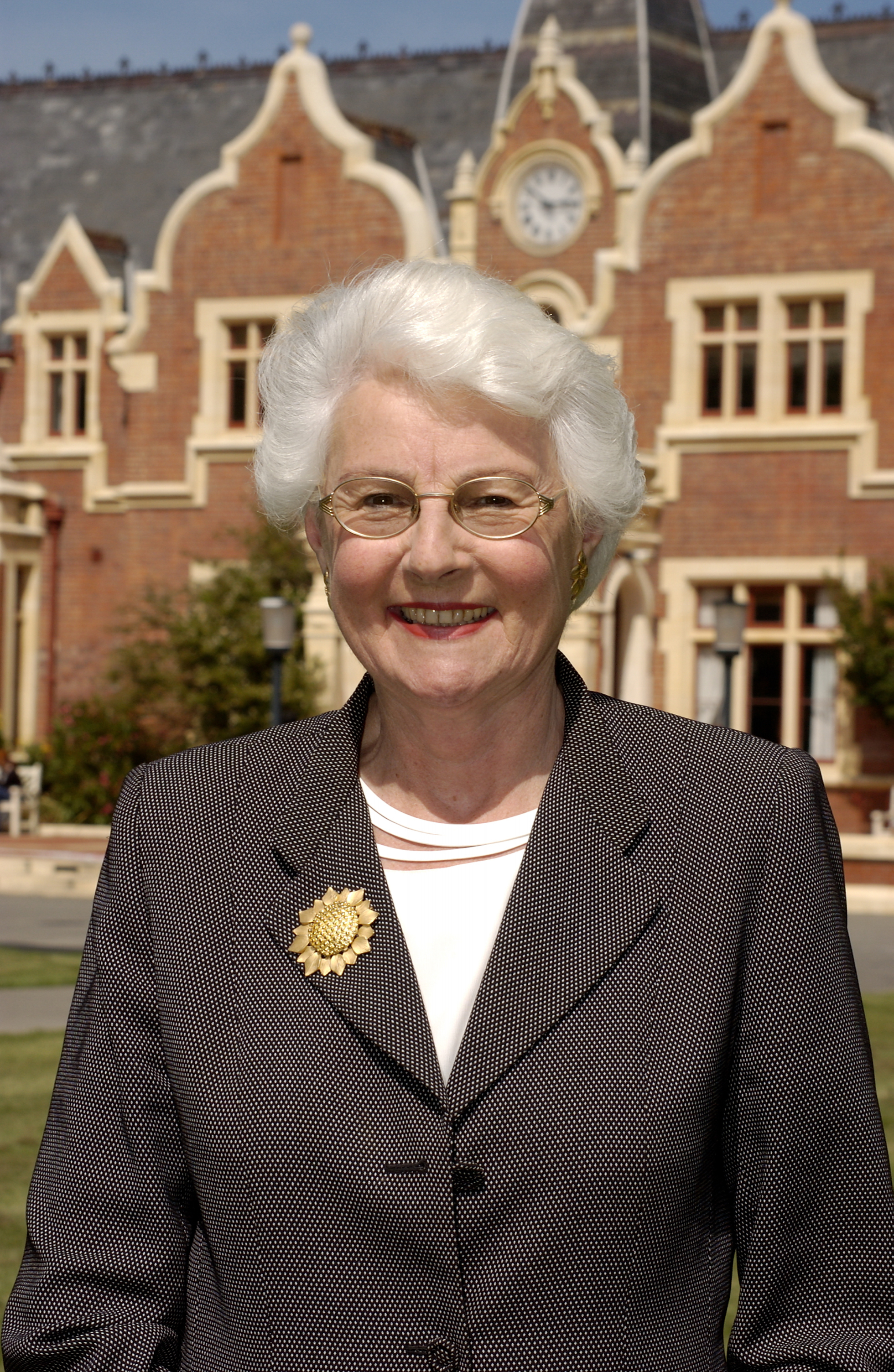 Margaret Austin, Chancellor of Lincoln University, 2005 01