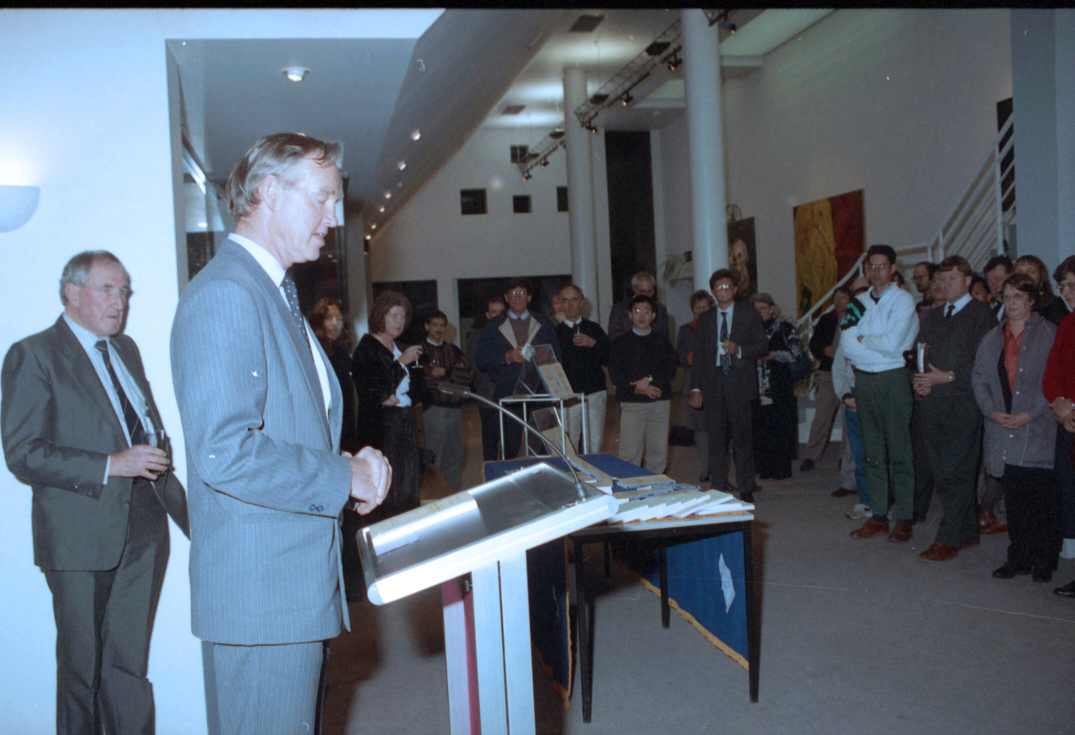 The vice-chancellor speaking during the 1994 Lincoln University Press first book launch 02
