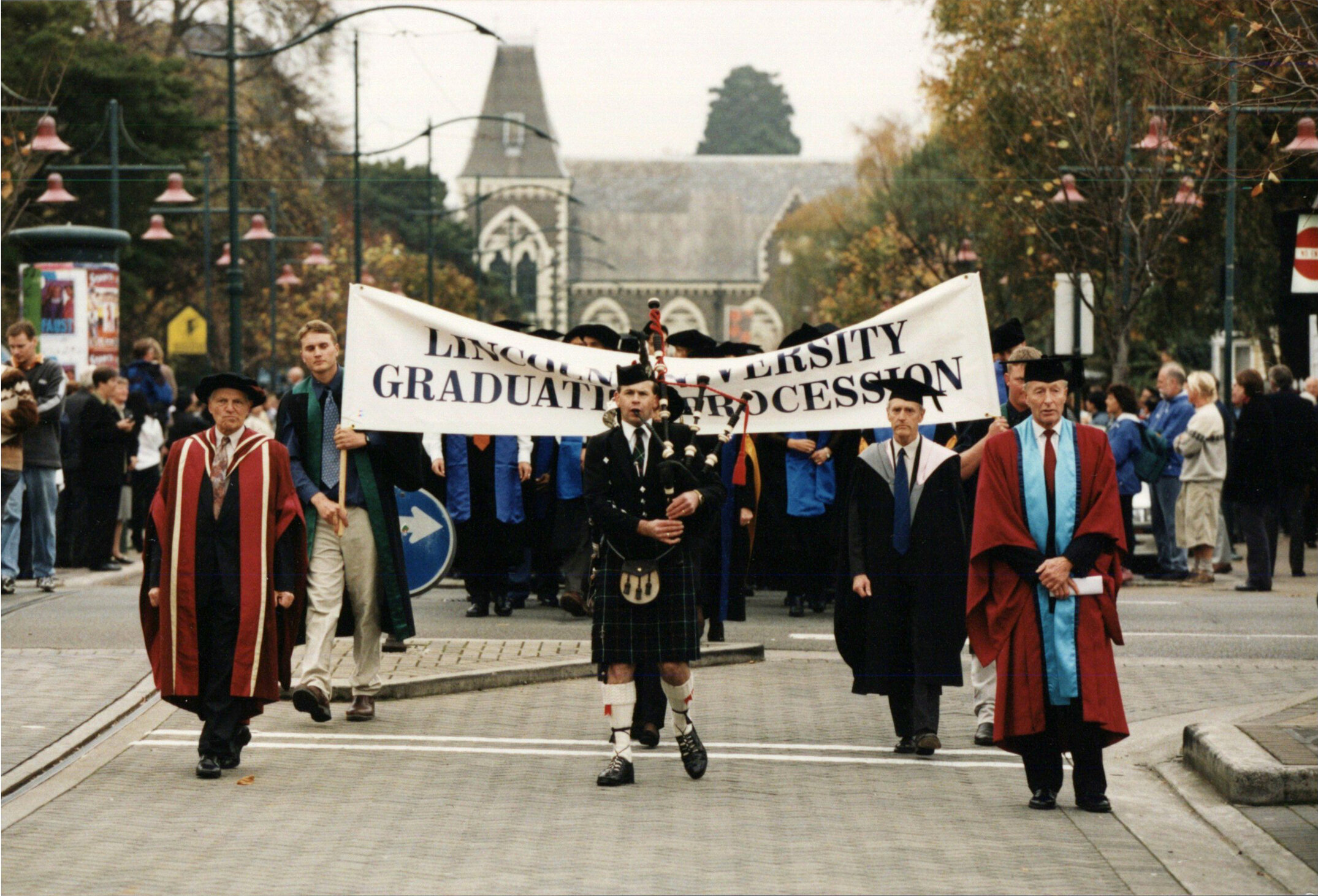 Graduation ceremony, 17 May 2000 001