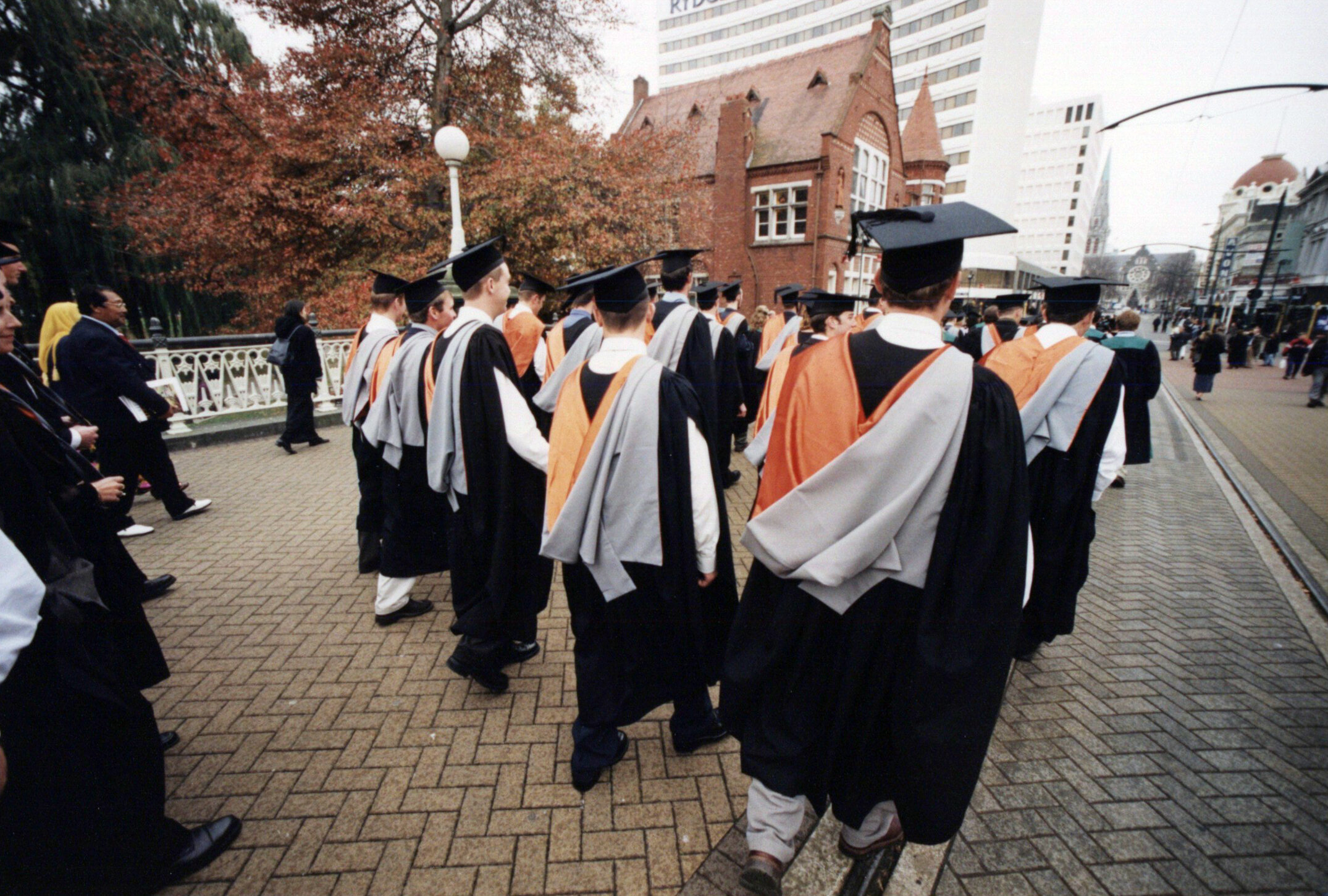 Graduation ceremony, 17 May 2000 004