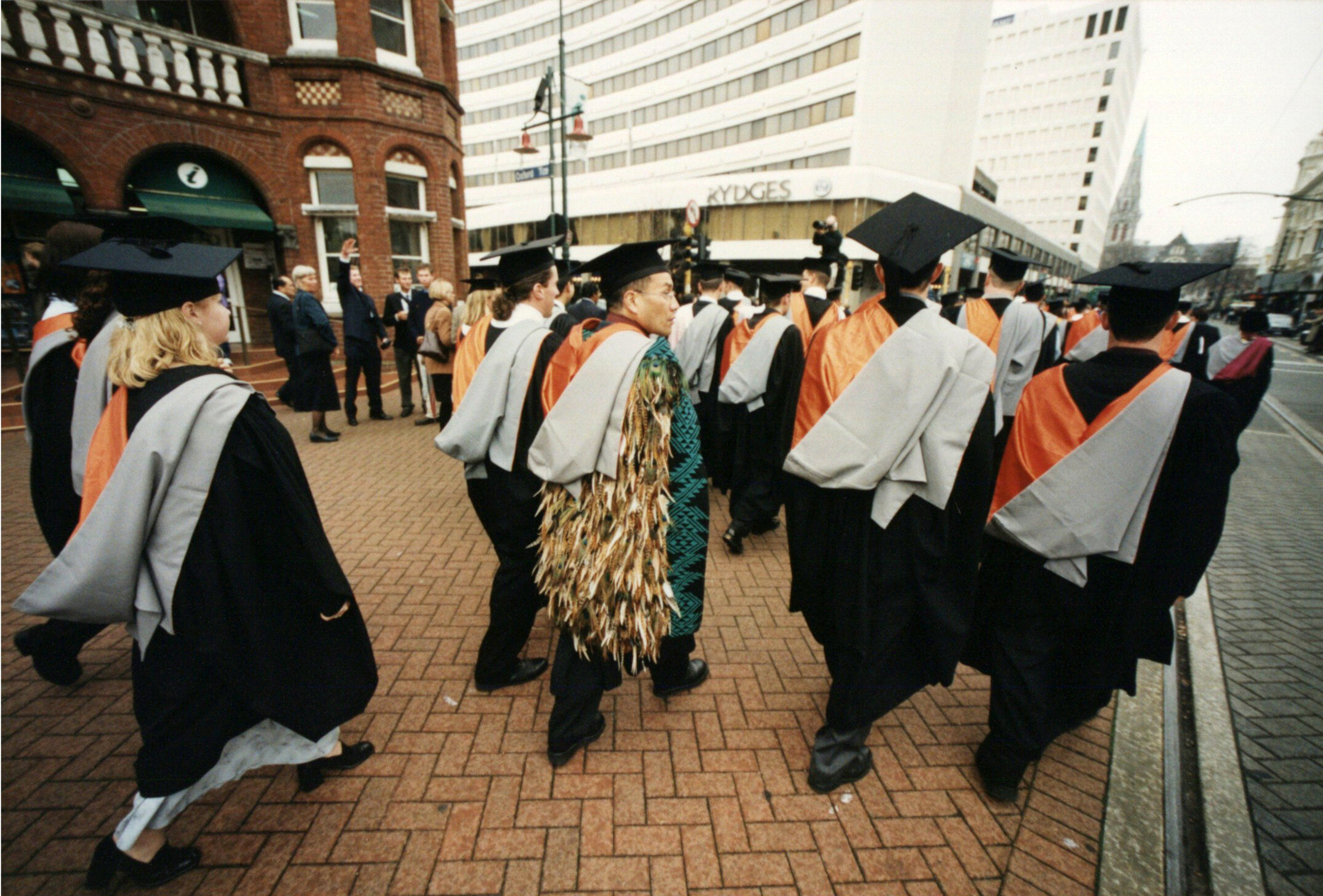 Graduation ceremony, 17 May 2000 013