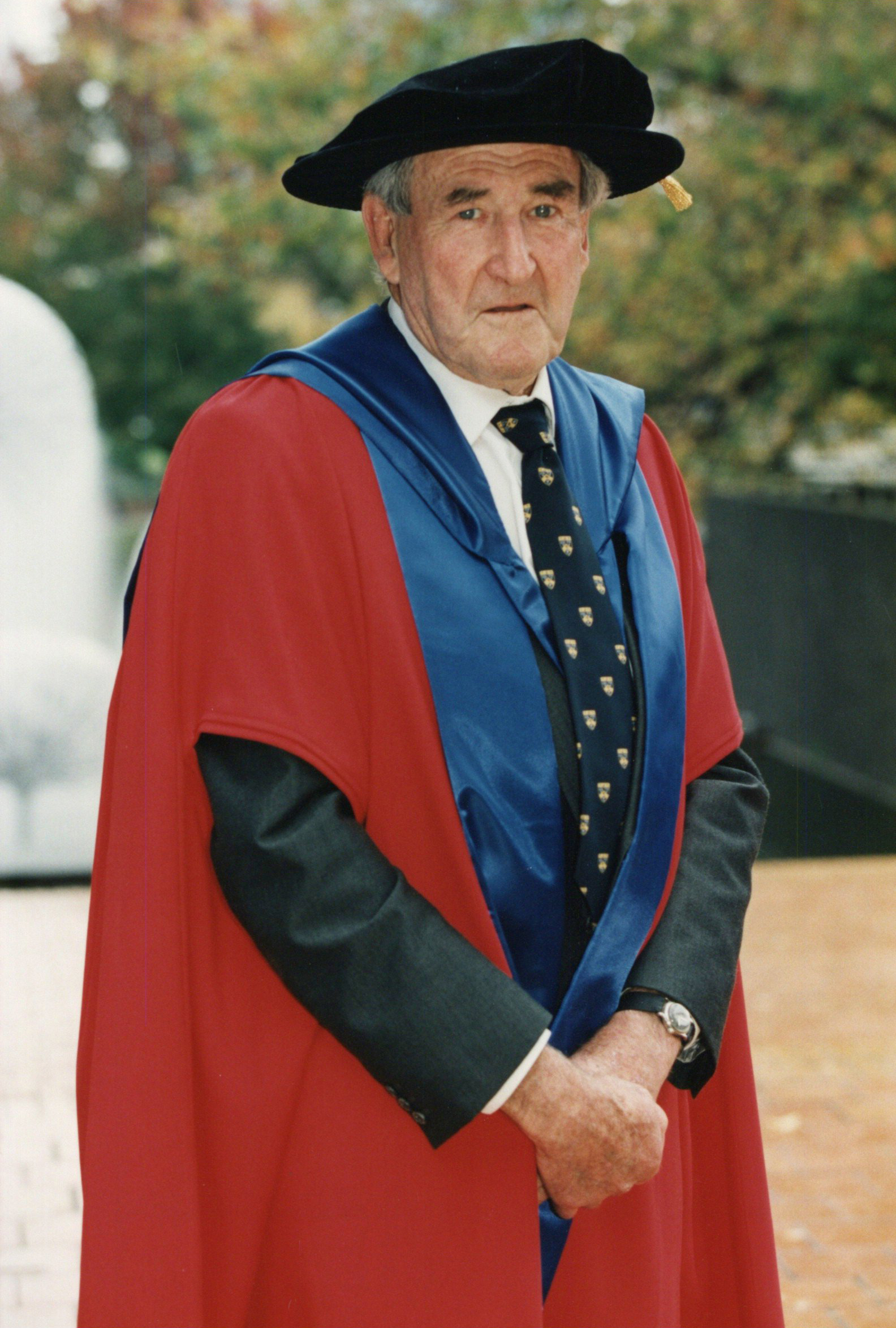 Graduation ceremony, 17 May 2000 022