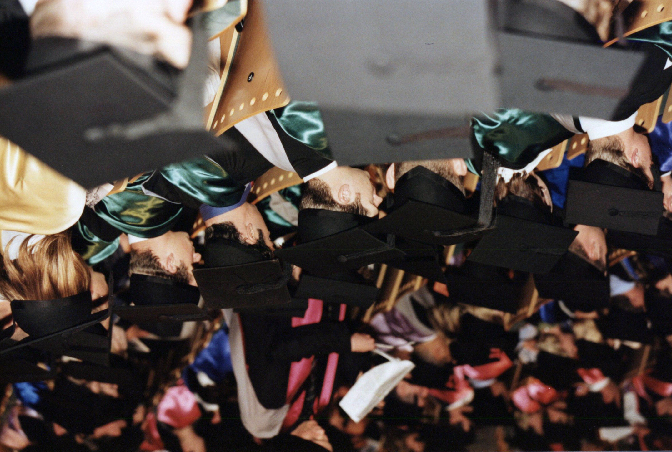 Graduation ceremony, 17 May 2000 046