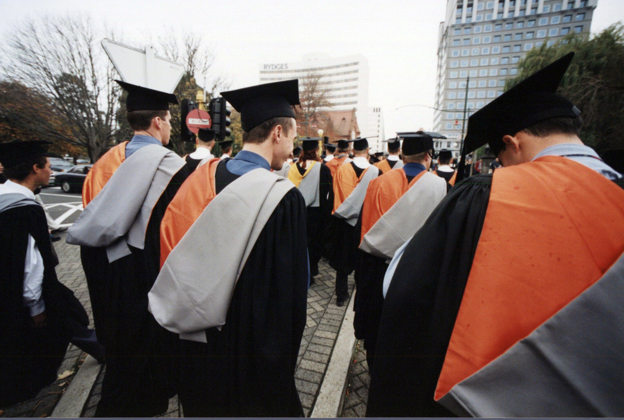 Graduation ceremony, 17 May 2000 050