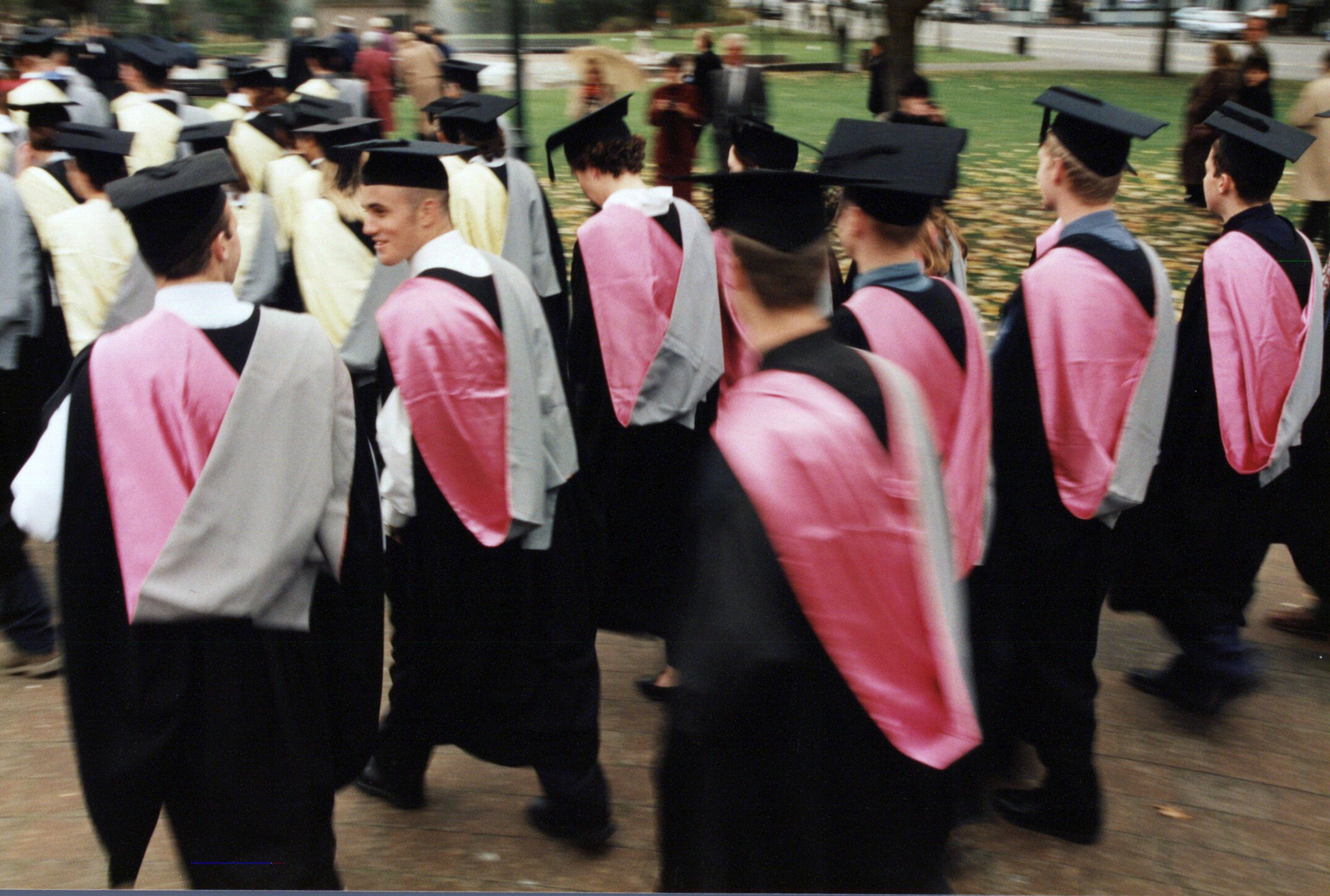 Graduation ceremony, 17 May 2000 071