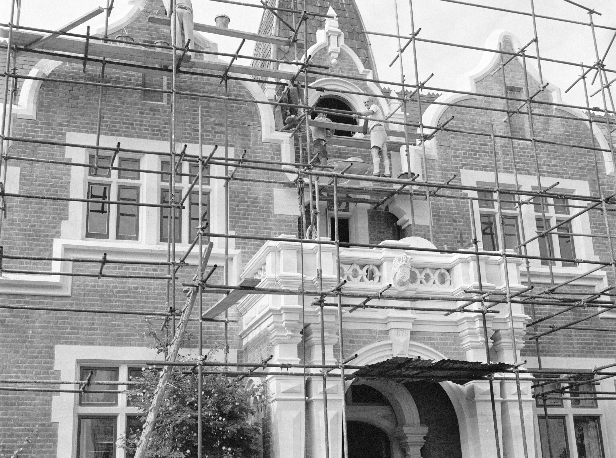 Ivey Hall Clock Installation, 2 February 1979 (04)