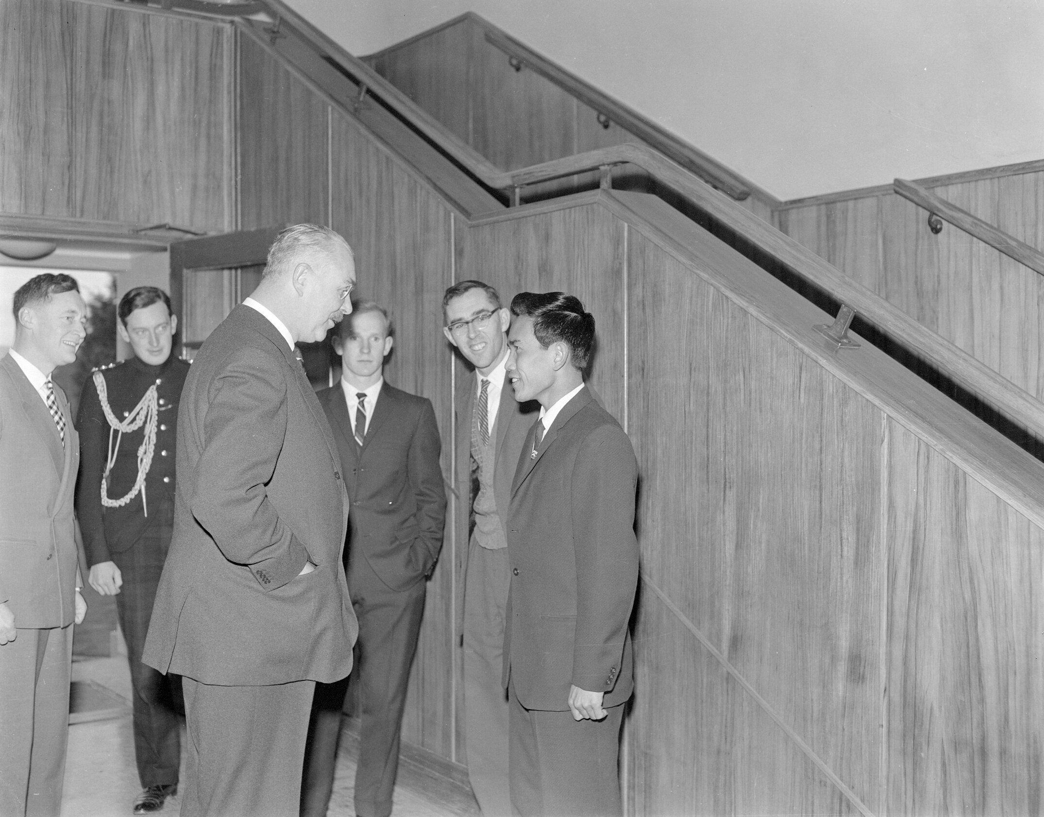 Sir Bernard Ferguson visits Lincoln College (Blackmore Neg 5950)