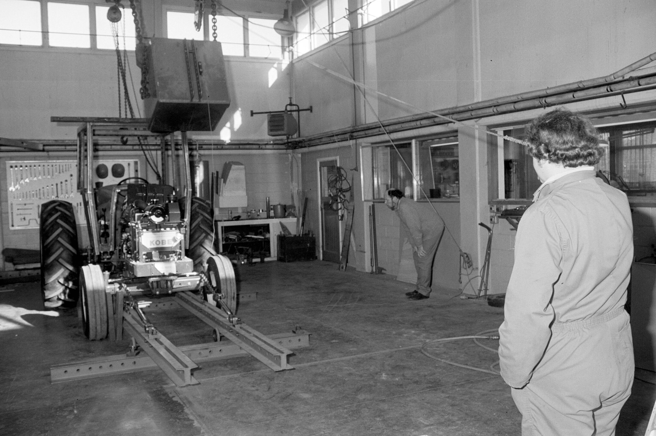 NZAEI Staff in Work Situations, Open Days, September 1985 09
