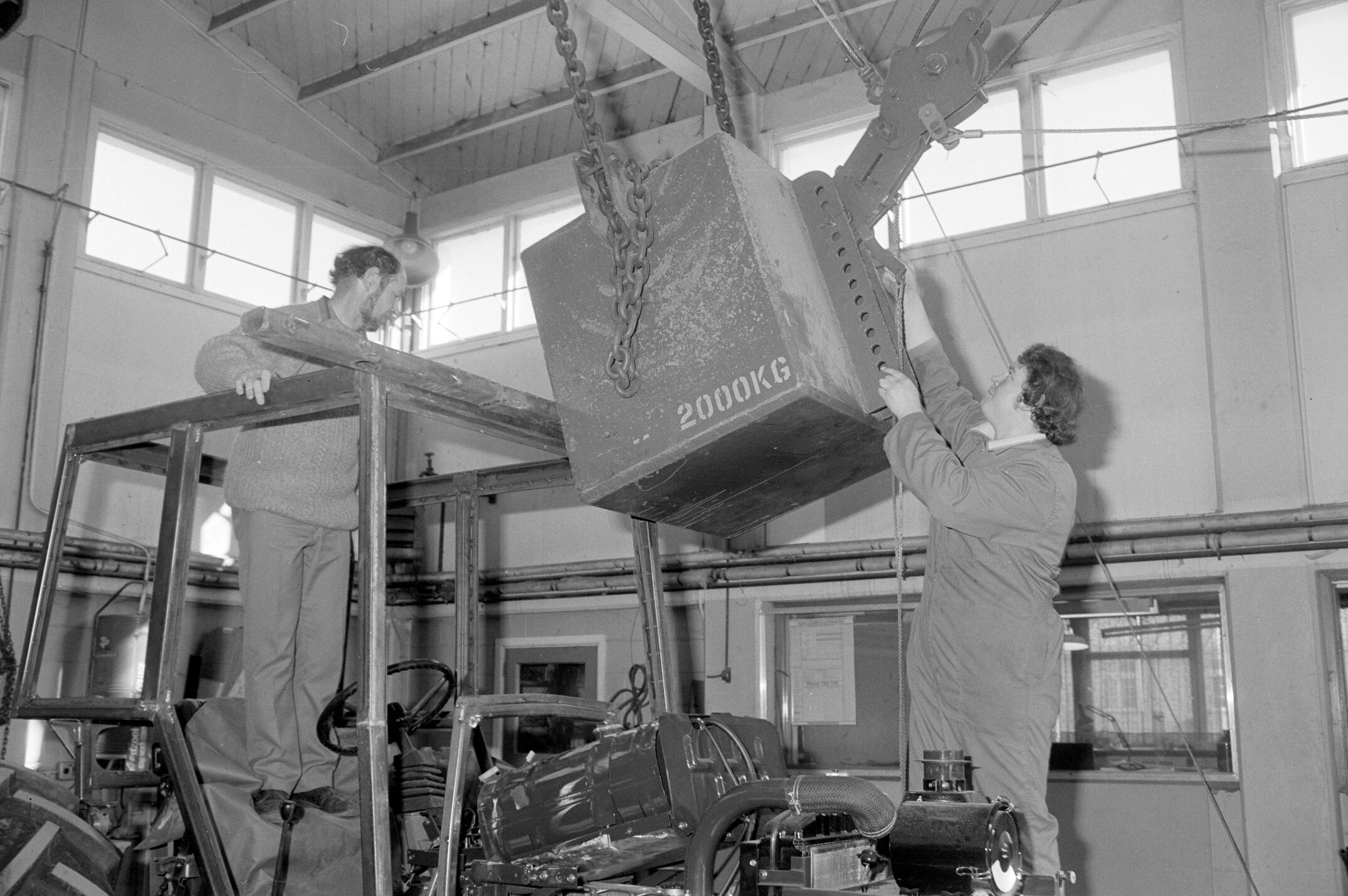 NZAEI Staff in Work Situations, Open Days, September 1985 10