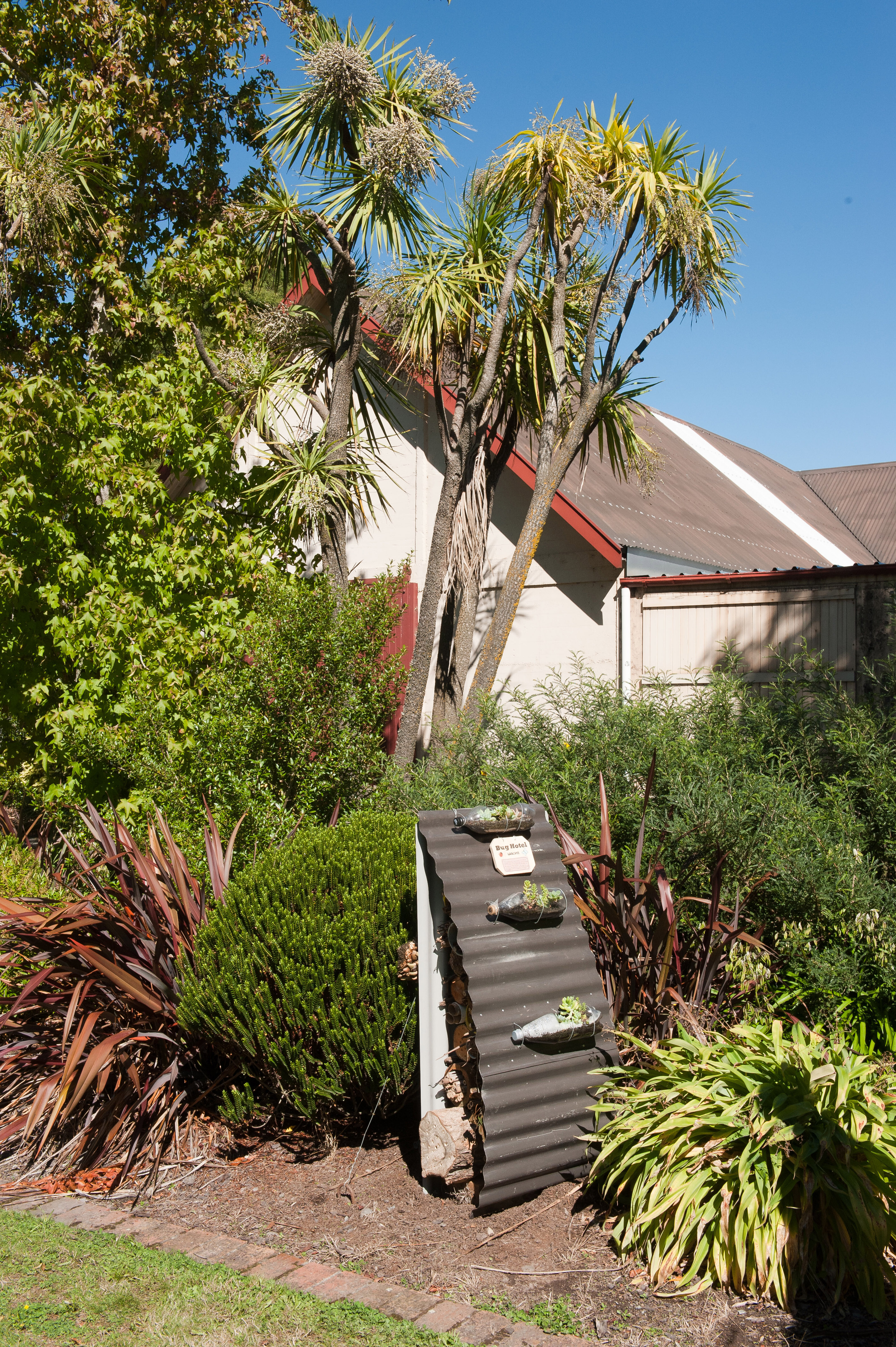 2014 SoLA Insect Motels Tour 56