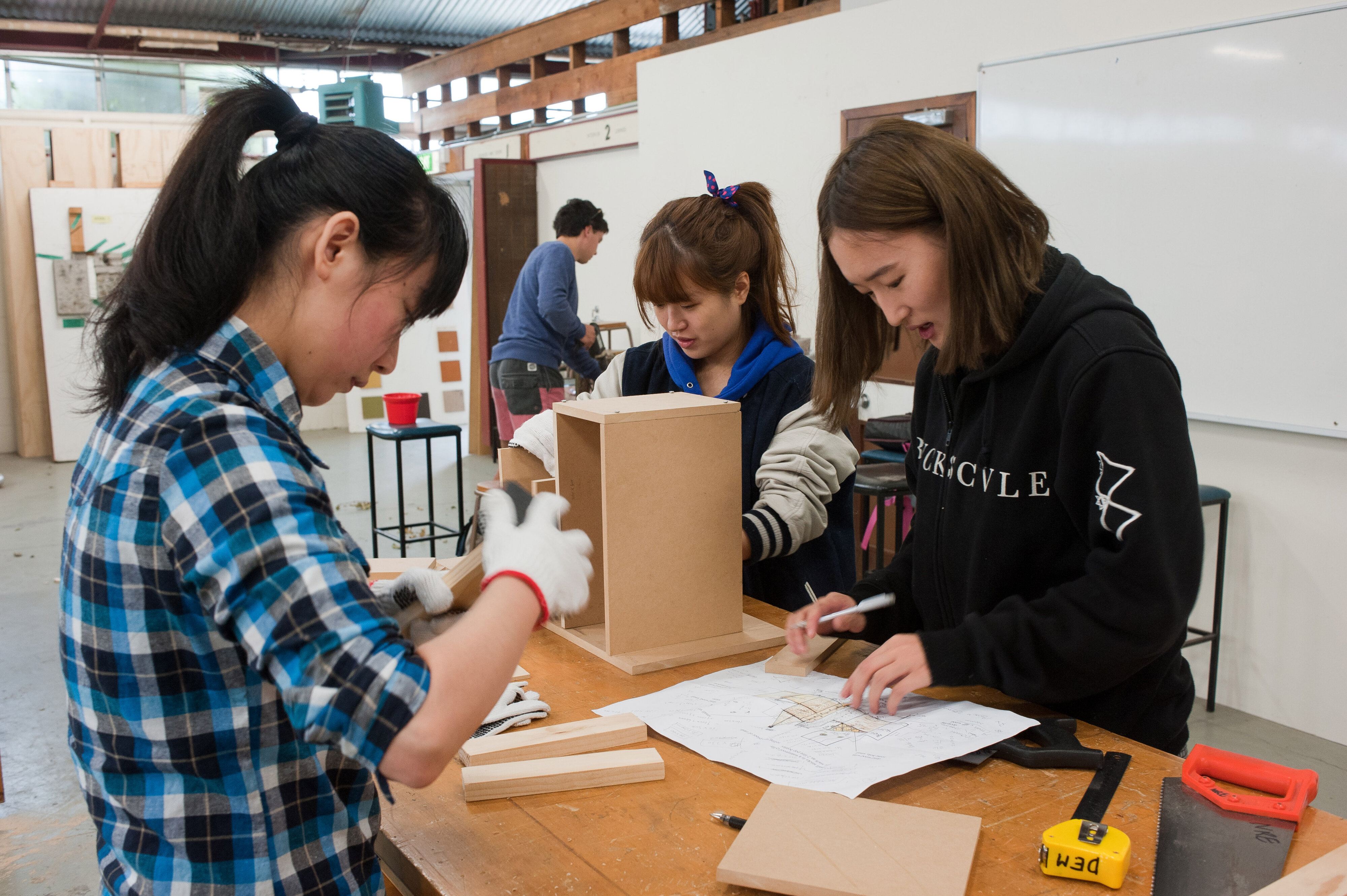 2014 SoLA Insect Motels Construction 04