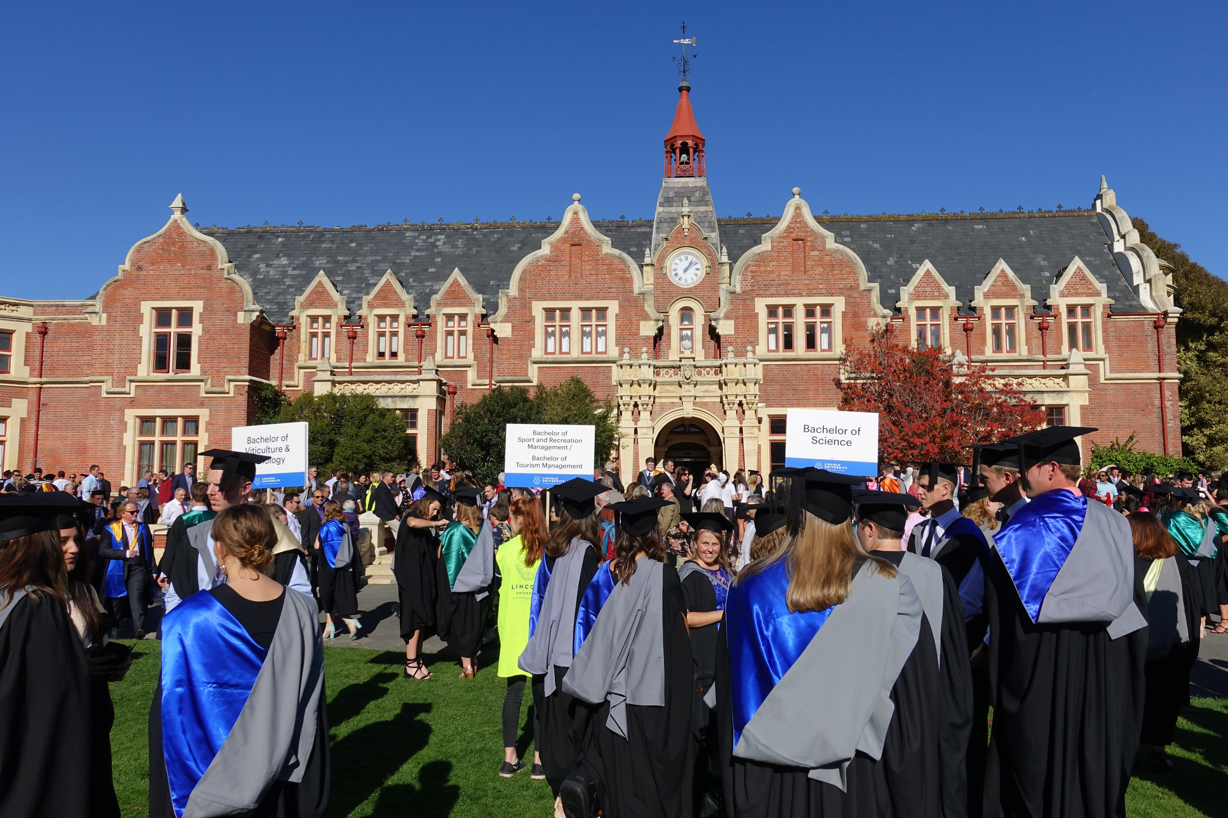 2019 LU Graduation Afternoon Ceremony 043