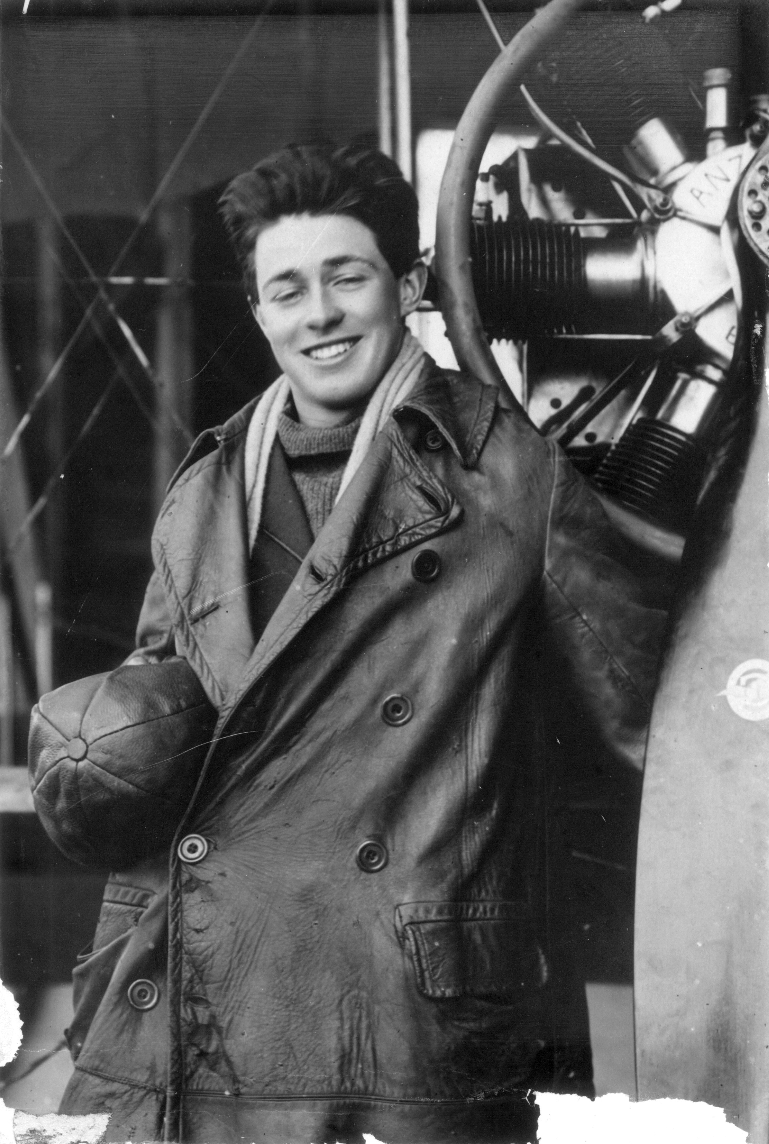 Jack photographed in 1917 at Sockburn Aerodrome. He was Canterbury Aviation Company pilot graduate No. 11. Collection of Air Force Museum of New Zealand.