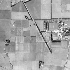 Aerial view of Lincoln College, circa early 1960s 02