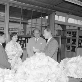 A.E. Henderson demonstrates wool grading (Blackmore Neg 5151)