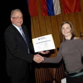 2006 LU Blues & Golds Award 27
Sporting Blue Award, Netball, Nicola van Beek