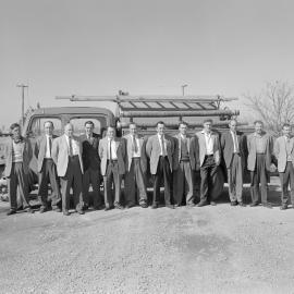 Lincoln college staff admire a Lincoln fire engine, 1960s (Blackmore Neg 5954)