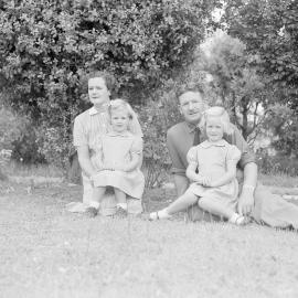 Ron Blackmore and his family c1960 (Blackmore Neg 5966)