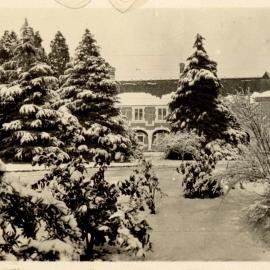 Snow on Canterbury Agricultural College campus with Ivey Hall in the background, June 1918