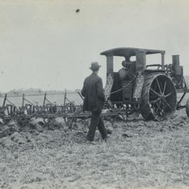 Avery tractor in trial at Lincoln