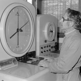 NZAEI Staff in Work Situations, Open Days, September 1985 16
