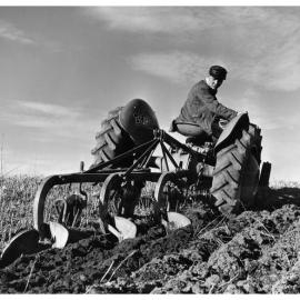 Colombo Plan Students 18