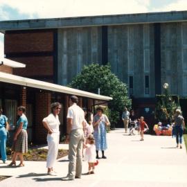 1990 The Refectory building and Gillespie building