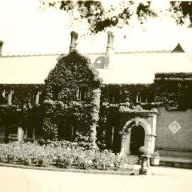 1934 East view of Ivey Hall