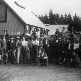 1890s staff and students 4