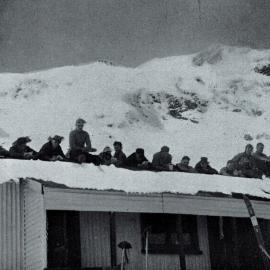 1947 Ski Club at Temple Basin