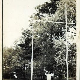 1935 Canterbury Agricultural College Tossing the sheaf