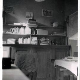 1939 April The Stagger Inn