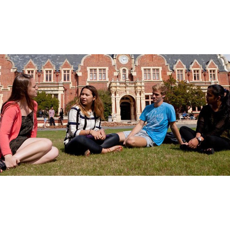 5 March 1993
Lincoln Shows Global Appeal