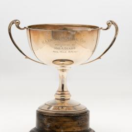 H A Knight Memorial Cup-One Mile Open