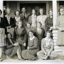1941 Land Girls VFM Album P18 