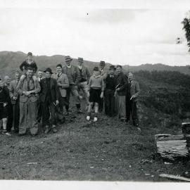 1945 VFM field trip Kaipikeri Berley Walsh