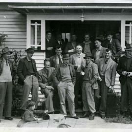 1946 VFM field trip Preece Howe Manaia with Terry Walche TSAG party