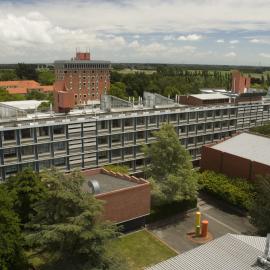 2009 Hilgendorf Wing view from the Burns Building, Lincoln University