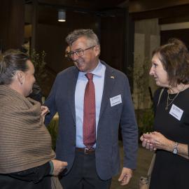 Robert Dougal McCallum, recipient of the Lincoln Alumni International Medal, during the Chancellor's Cocktail Function (02)